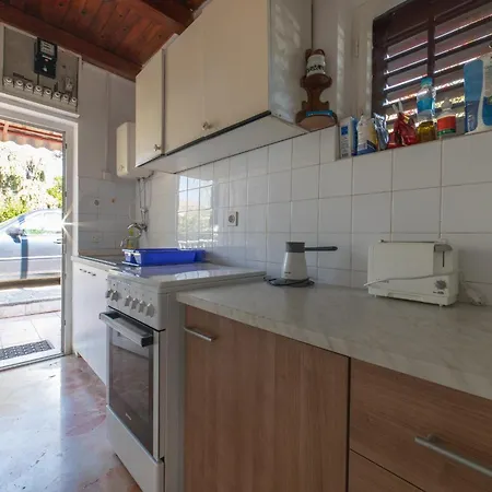 Perfect Beachfront Getaway Ideal For Families Seget Vranjica